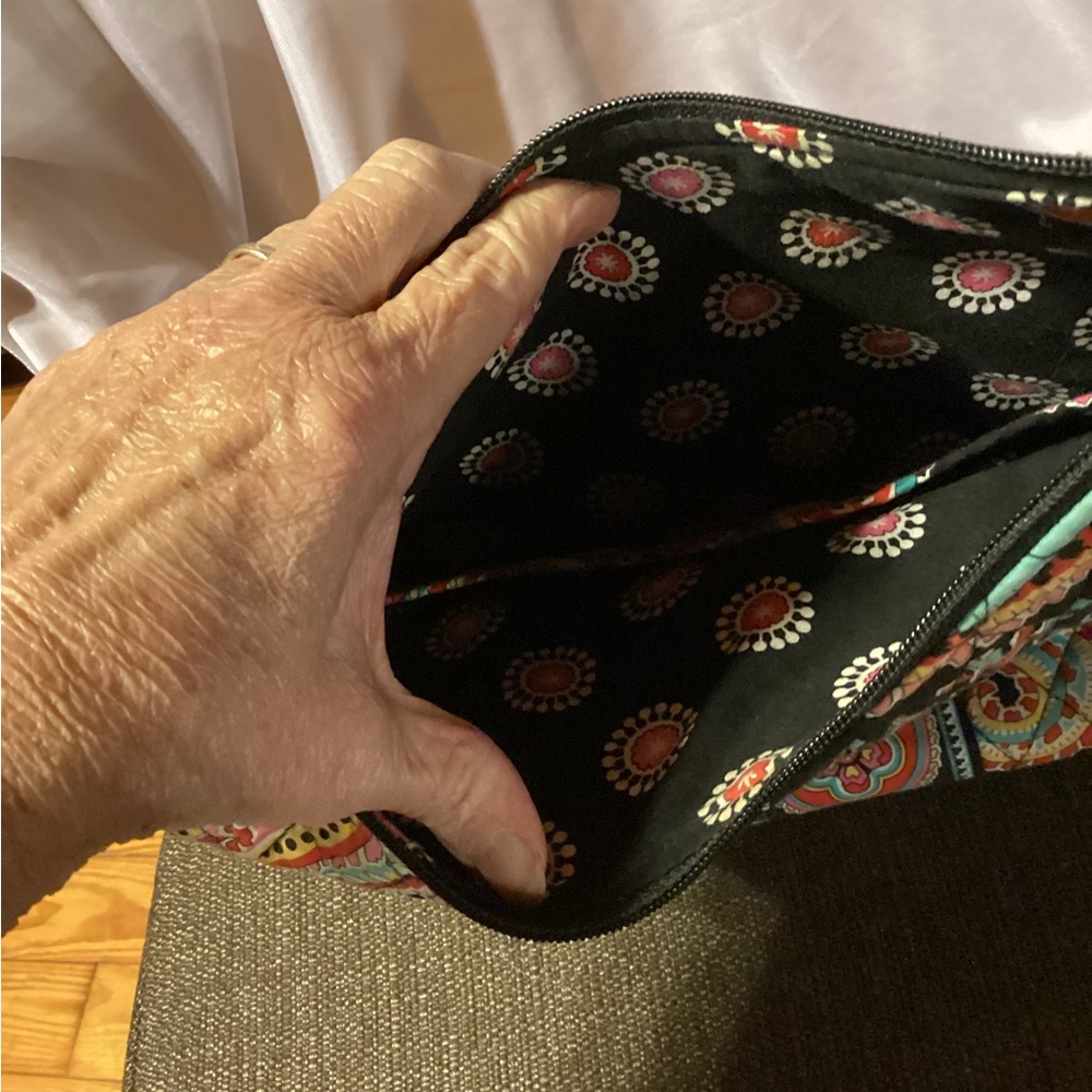 Vintage Vera Bradley In “Parisian Paisley “ Crossbody Shoulder Bag. - Picture 5 of 11